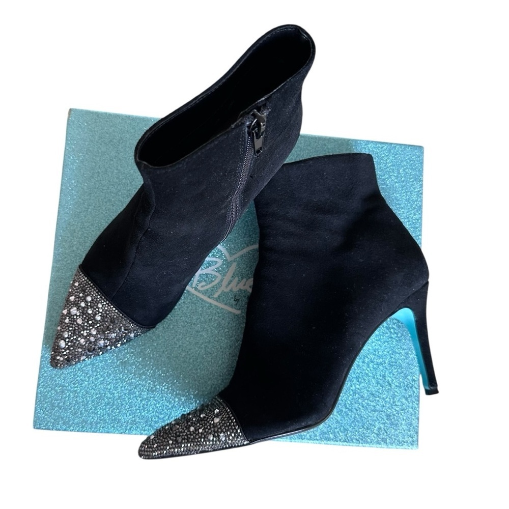 Betsey Johnson SB-ADA Black Suede Rhinestone Cap Toe Ankle Boots Size 8.5